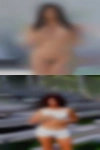 Girls looking threesomes